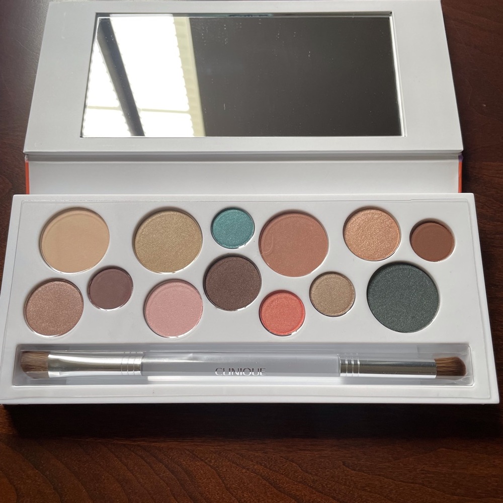 Clinique All About Shadow Palette